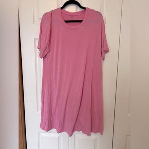 Bright pink T-shirt dress, size XXL